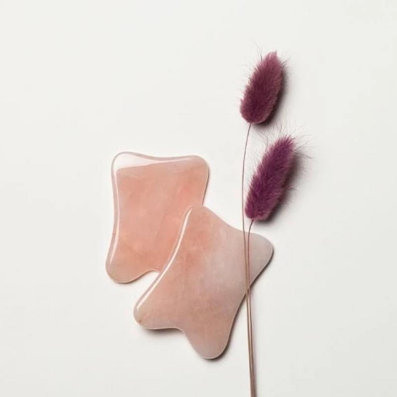 Lanshin Intro Gua Sha Tool - Rose Quartz 4 Lanshin Intro Gua Sha Tool - Rose Quartz - immagine 2